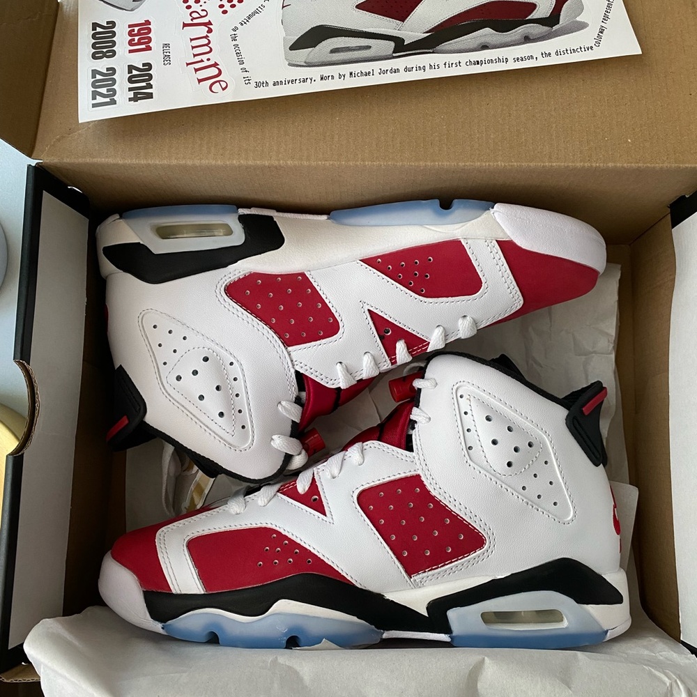 Air Jordan 6 retro gs Carmine 2021